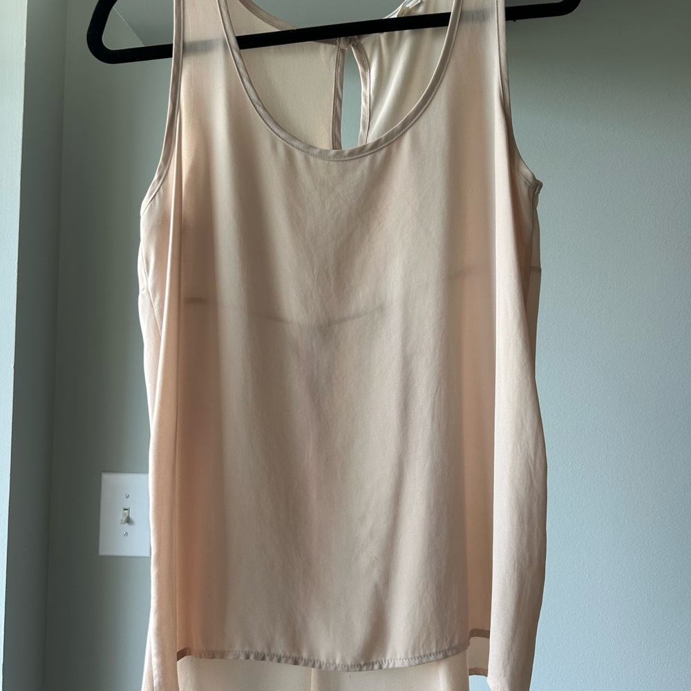 Pleione Cream Sleeveless Blouse